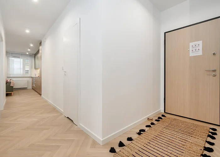 Shortstaypoland Jagiellonska Premium P6